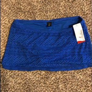 NWT Catalina Swimwear lace Skirt 2x Royal Blue